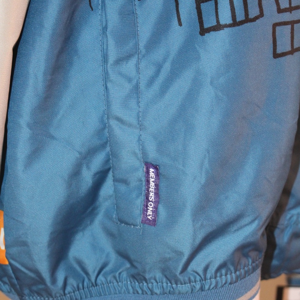 Members Only, Jen Michel Basquiat Jacket. Medium Unisex. ..... - Picture 10 of 15
